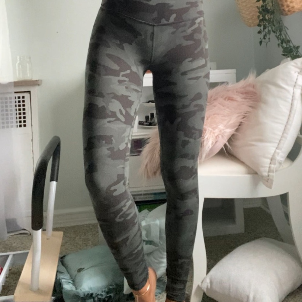 lululemon camo align leggings SIZE: 2